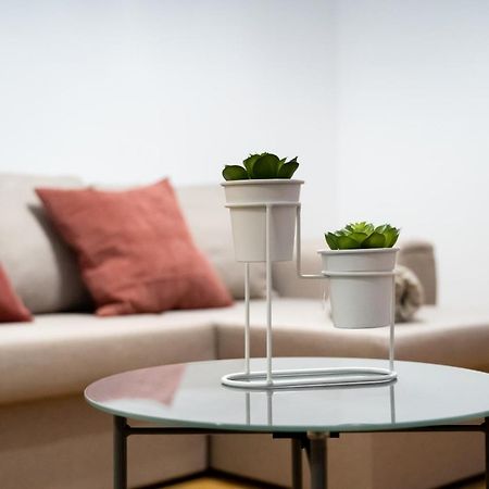 Citadela North 1Br Apartment W Security And Self Check In บูคาเรสต์ ภายนอก รูปภาพ