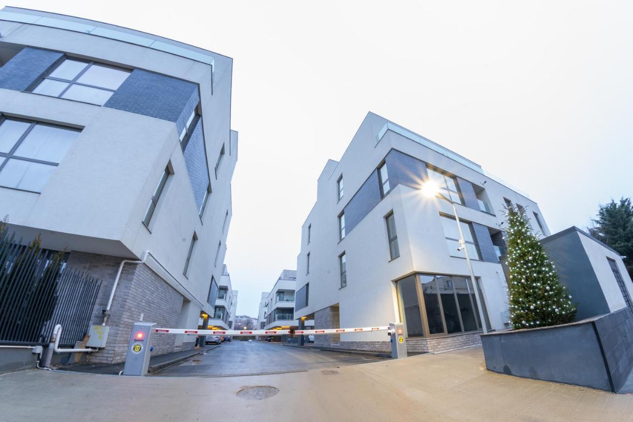 Citadela North 1Br Apartment W Security And Self Check In บูคาเรสต์ ภายนอก รูปภาพ