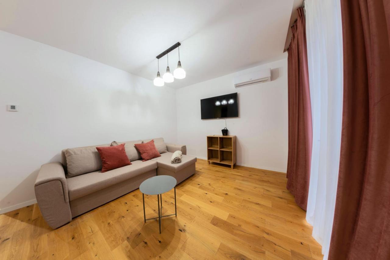 Citadela North 1Br Apartment W Security And Self Check In บูคาเรสต์ ภายนอก รูปภาพ